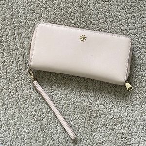 Tory Burch Light Pink Leather Wallet